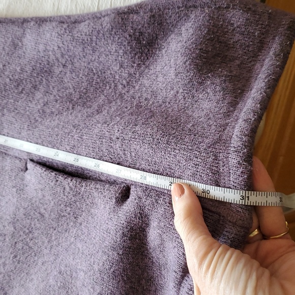 Cabela's Purple Hooded Sz. XL Sweater with Button Detail and Kangaroo Pockets - Picture 13 of 13